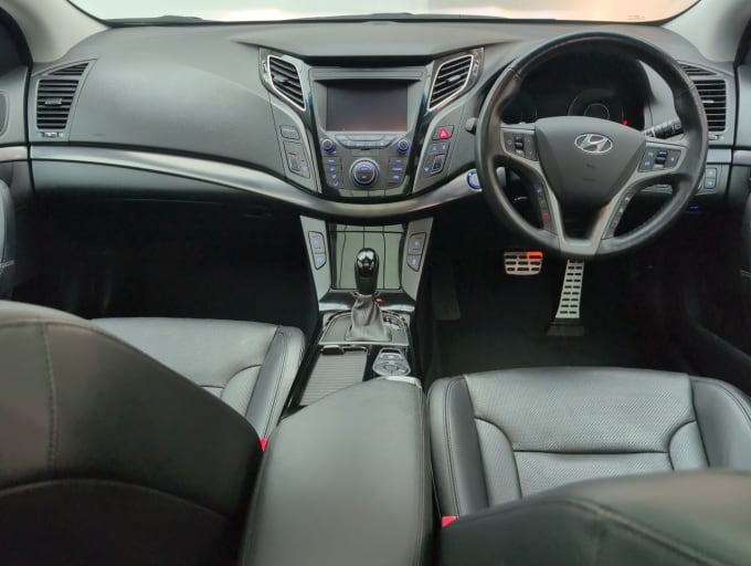 2025 Hyundai I40