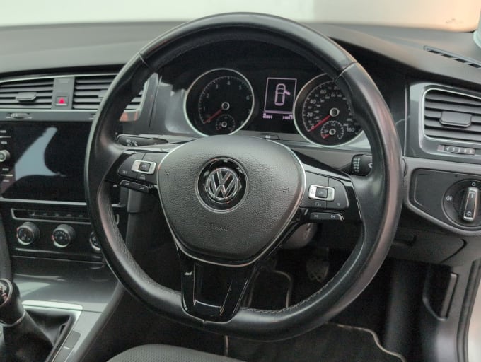 2025 Volkswagen Golf