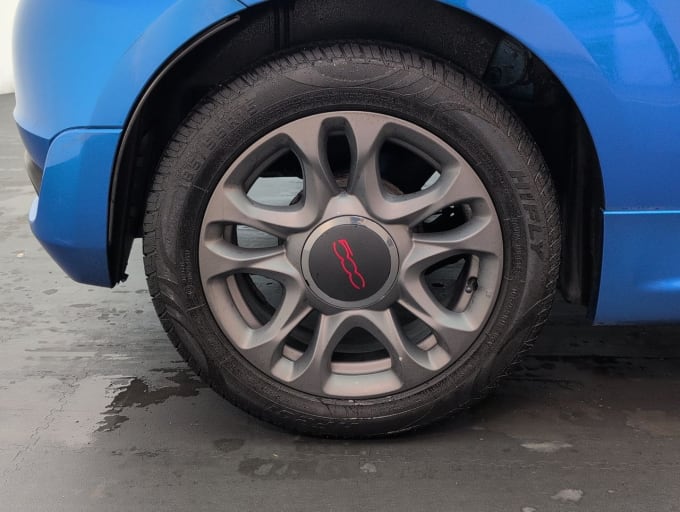 2025 Fiat 500c