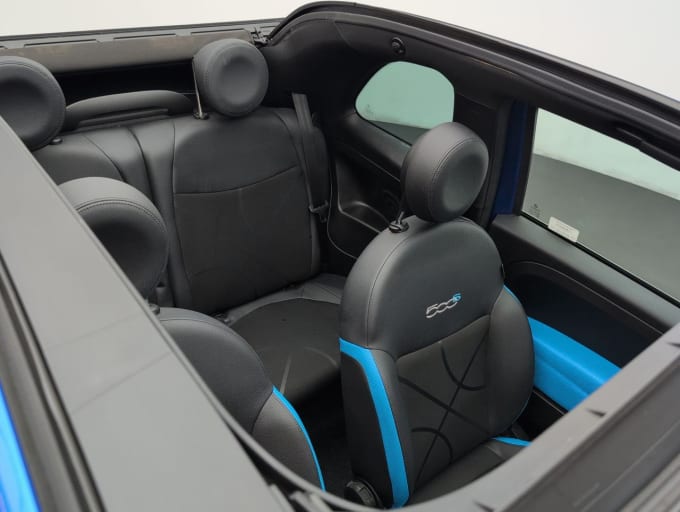 2025 Fiat 500c