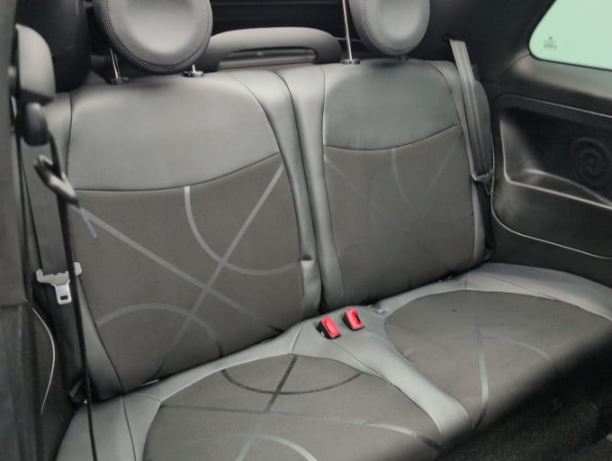2025 Fiat 500c
