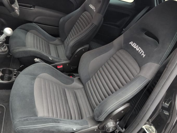 2025 Abarth 595