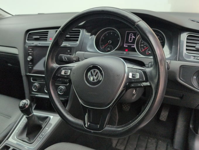 2025 Volkswagen Golf