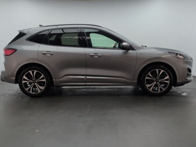 2025 Ford Kuga
