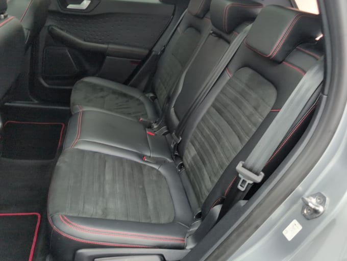 2025 Ford Kuga