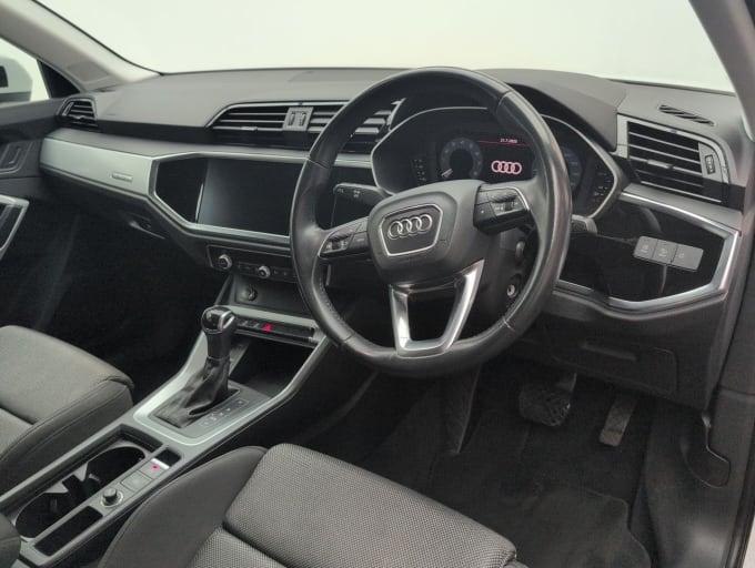 2025 Audi Q3