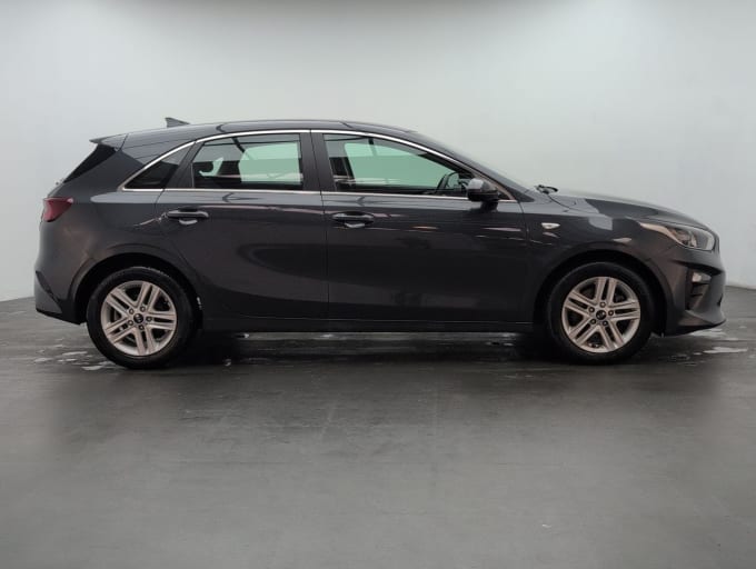 2025 Kia Ceed