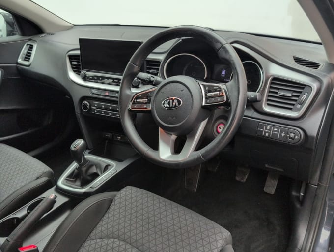 2025 Kia Ceed