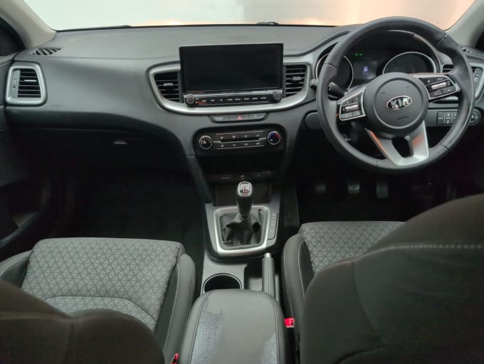 2025 Kia Ceed