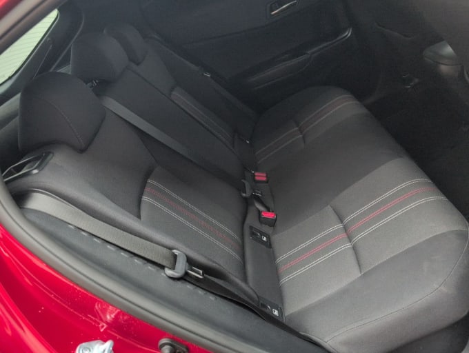 2025 Toyota C-hr