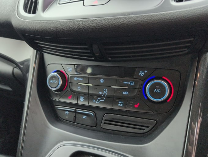 2025 Ford Kuga