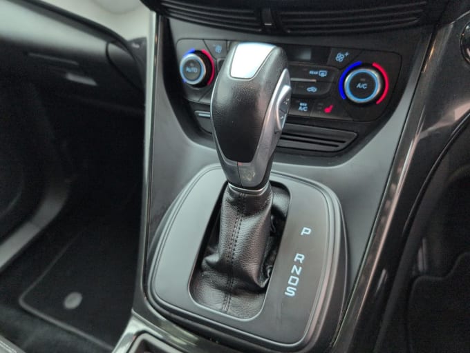 2025 Ford Kuga