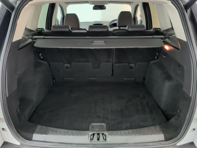 2025 Ford Kuga