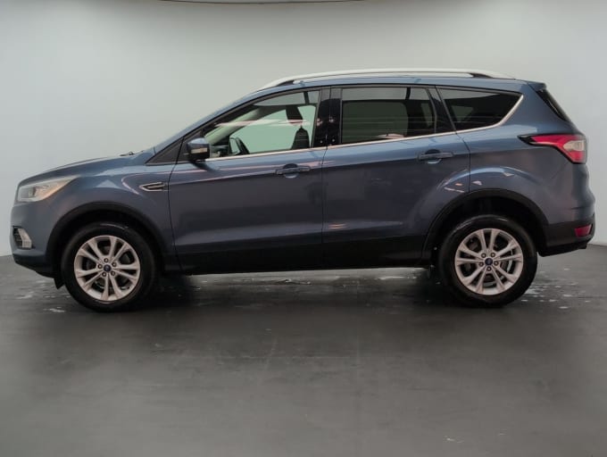 2025 Ford Kuga
