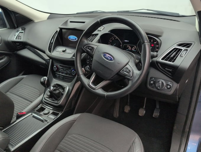2025 Ford Kuga