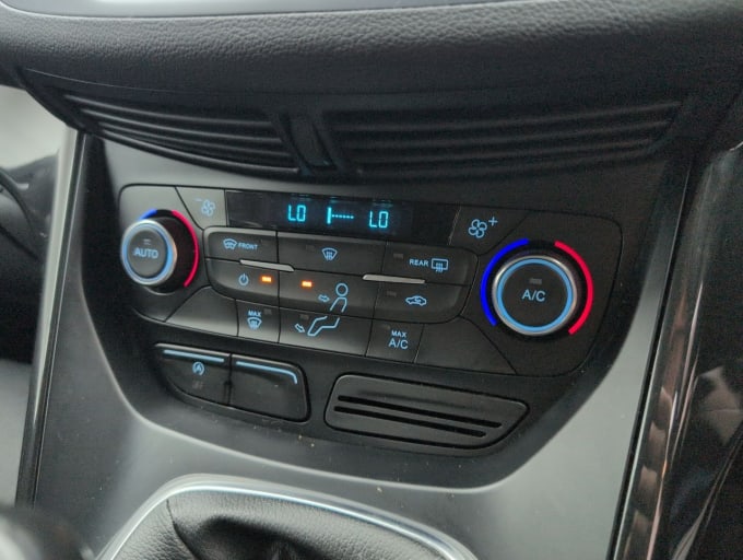 2025 Ford Kuga