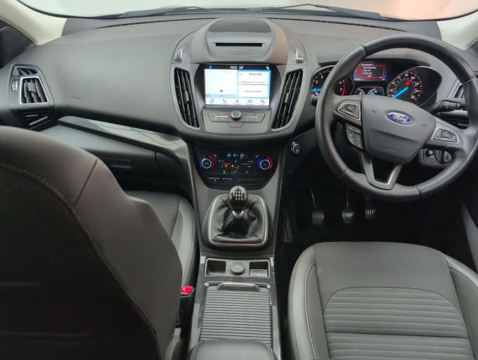 2025 Ford Kuga
