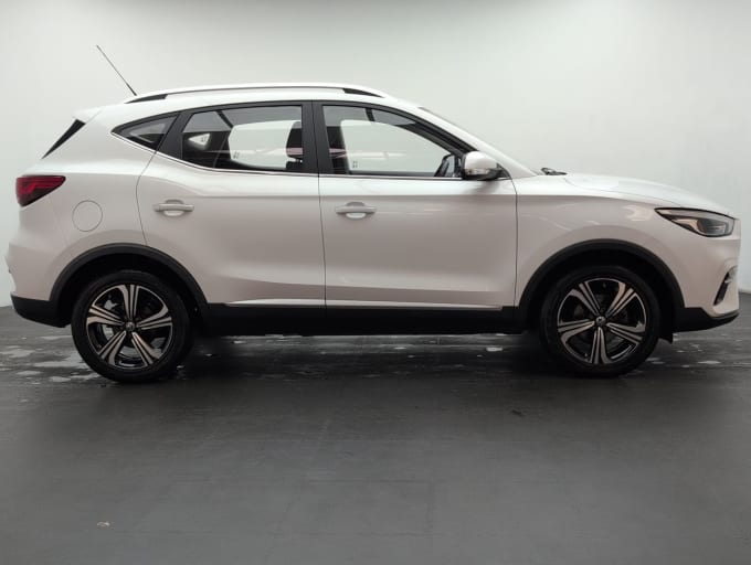 2025 Mg Mg Zs