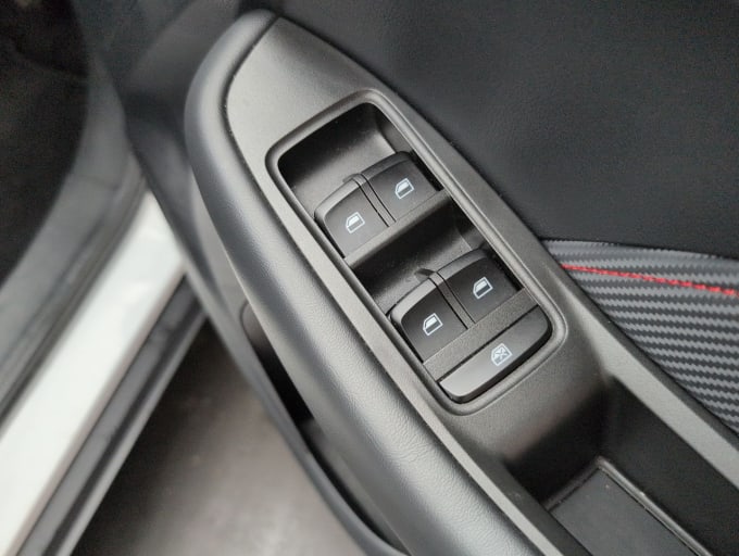 2025 Mg Mg Zs