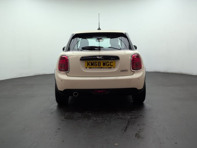 2025 Mini Hatch