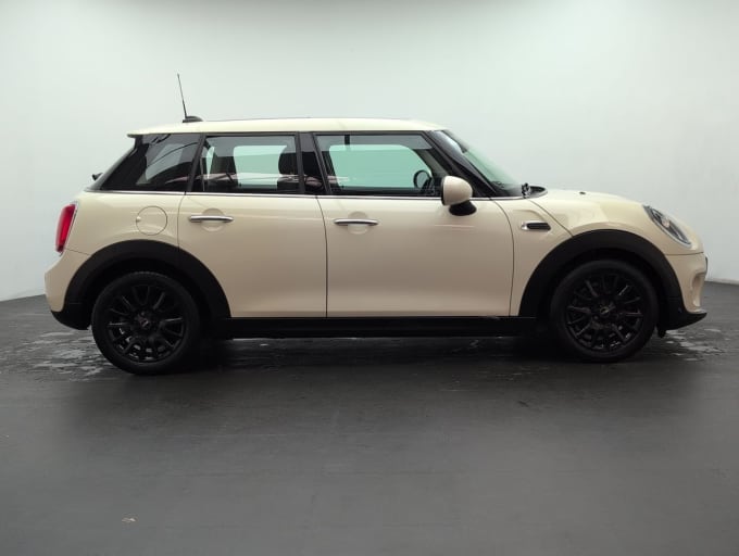 2025 Mini Hatch