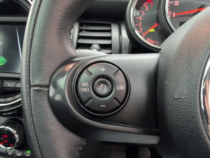 2025 Mini Hatch