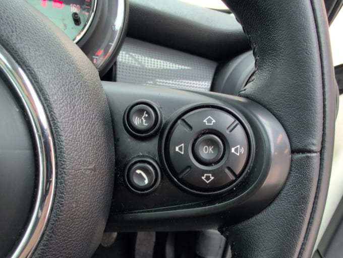 2025 Mini Hatch