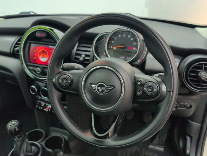2025 Mini Hatch