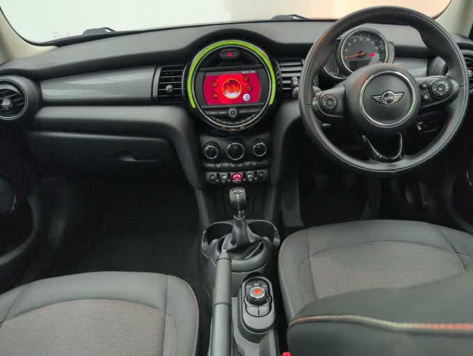 2025 Mini Hatch
