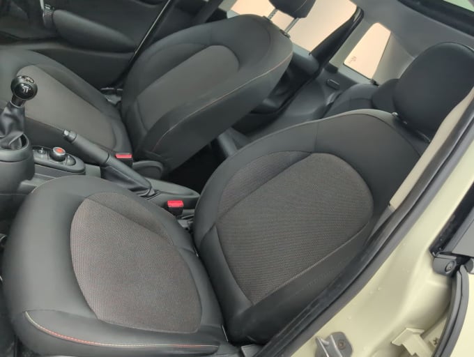 2025 Mini Hatch