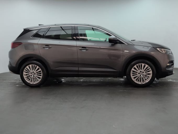 2025 Vauxhall Grandland X