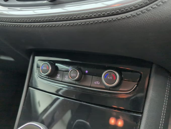 2025 Vauxhall Grandland X