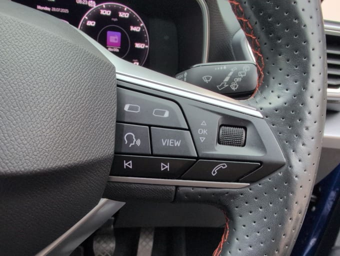 2025 Seat Leon