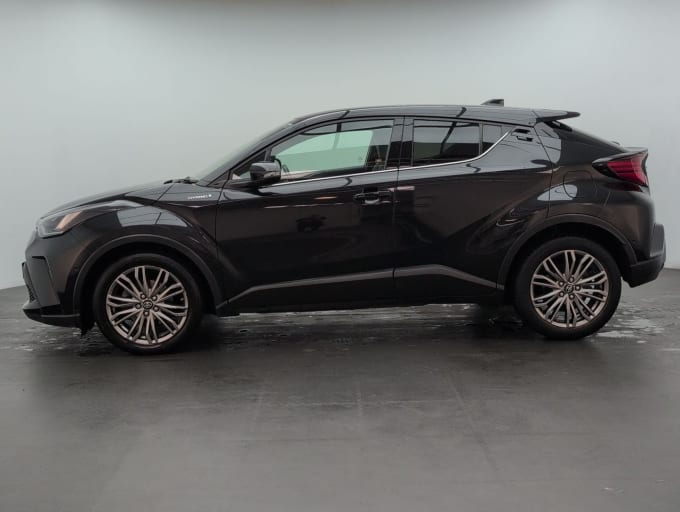 2025 Toyota C-hr
