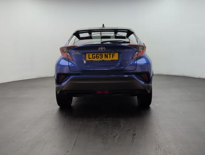 2025 Toyota C-hr