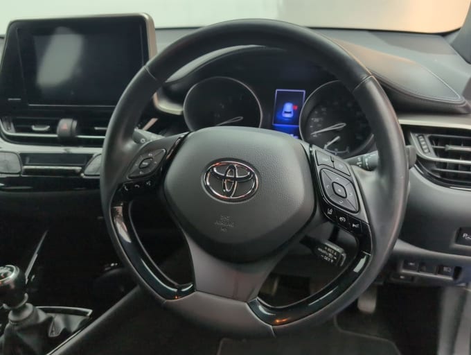 2025 Toyota C-hr