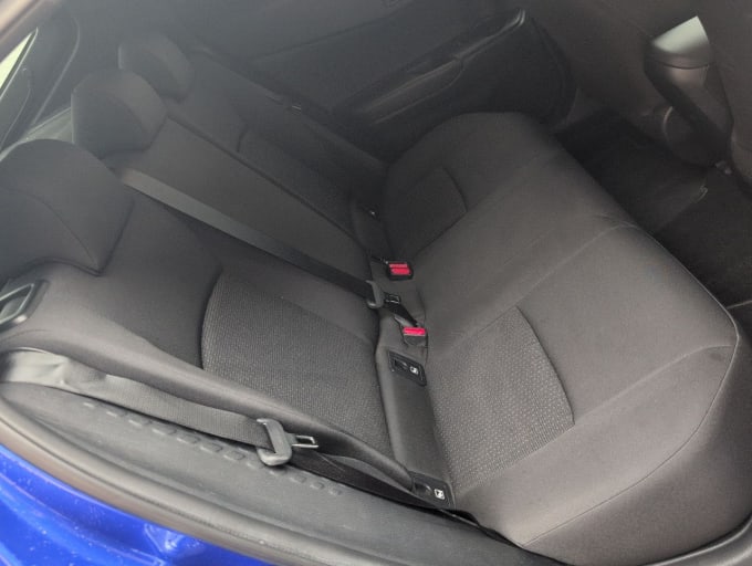 2025 Toyota C-hr