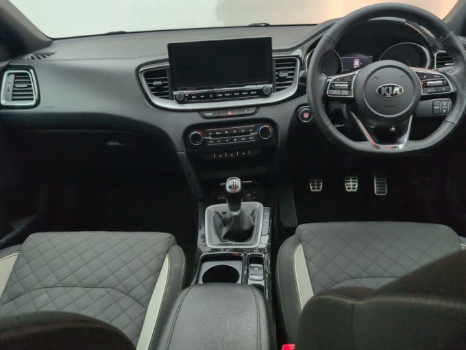 2025 Kia Proceed