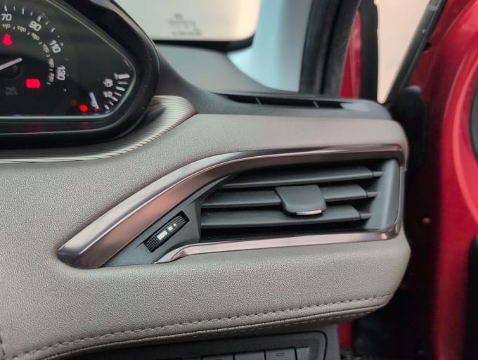 2025 Peugeot 2008