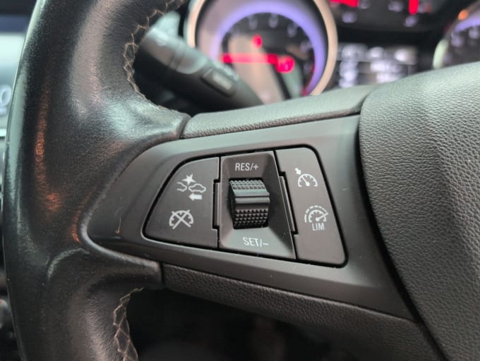 2025 Vauxhall Astra