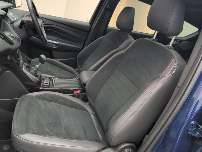 2025 Ford Kuga