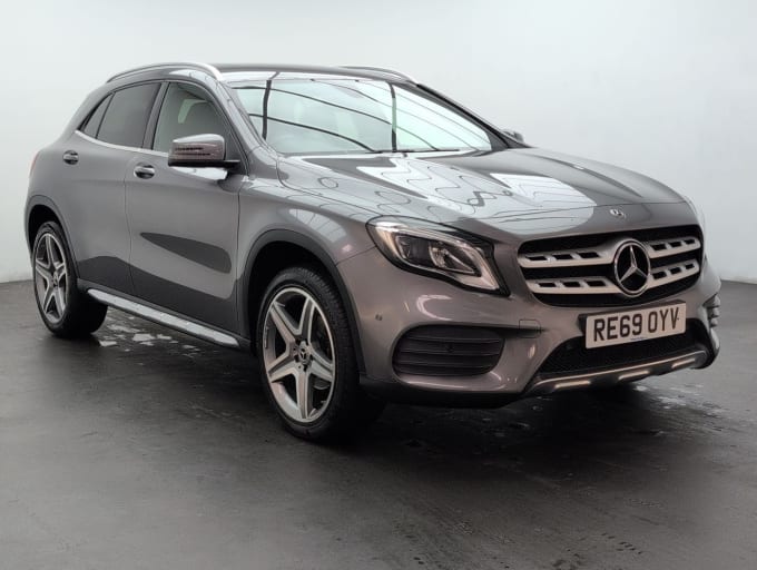 2025 Mercedes-benz 180