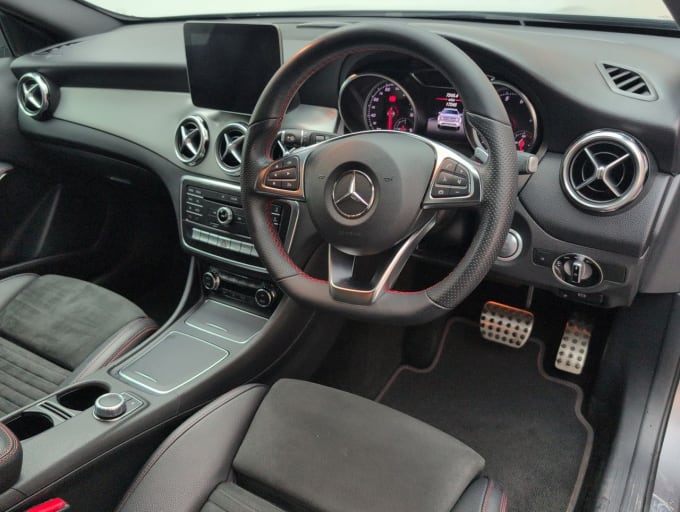 2025 Mercedes-benz 180