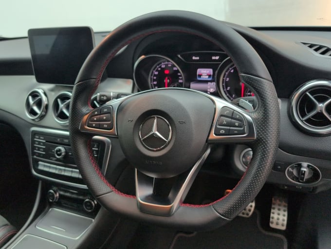 2025 Mercedes-benz 180