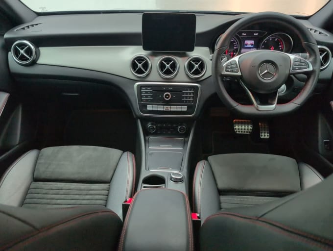 2025 Mercedes-benz 180