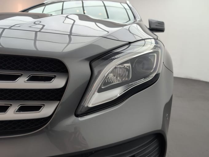 2025 Mercedes-benz 180