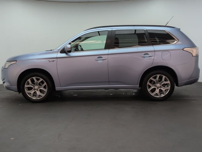 2025 Mitsubishi Outlander
