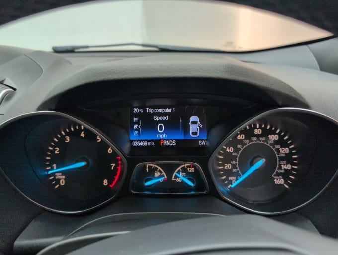 2025 Ford Kuga