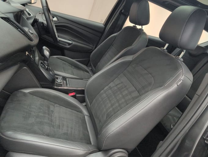 2025 Ford Kuga