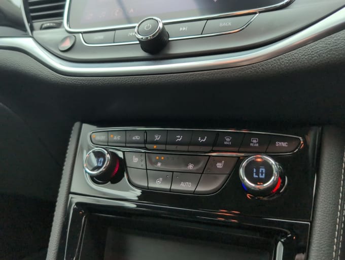 2025 Vauxhall Astra